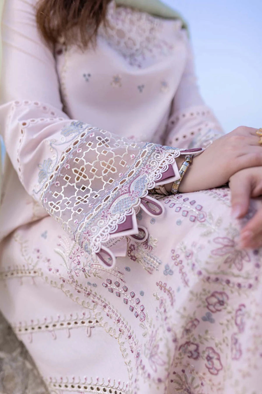 Qalamkar Luxury Embroidered Lawn 3pc with Embroidered Slub Net Dupatta - NA1837